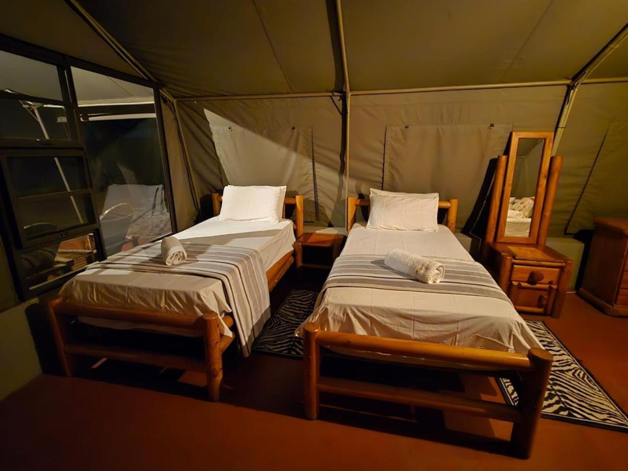ואלווטר Kigeni Safari Lodge & Spa חדר תמונה